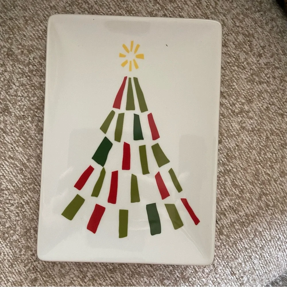 CRATE & BARREL Jolly Tree APPETIZER PLATES By Jane Dixon 2016 Set Of 4 Festive